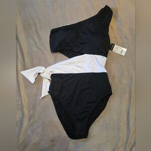 Black and White One-Shoulder Swimsuit